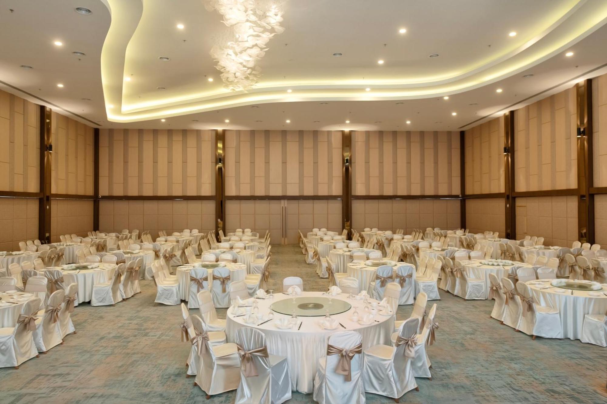 Theatre Hotel Kuching Esterno foto