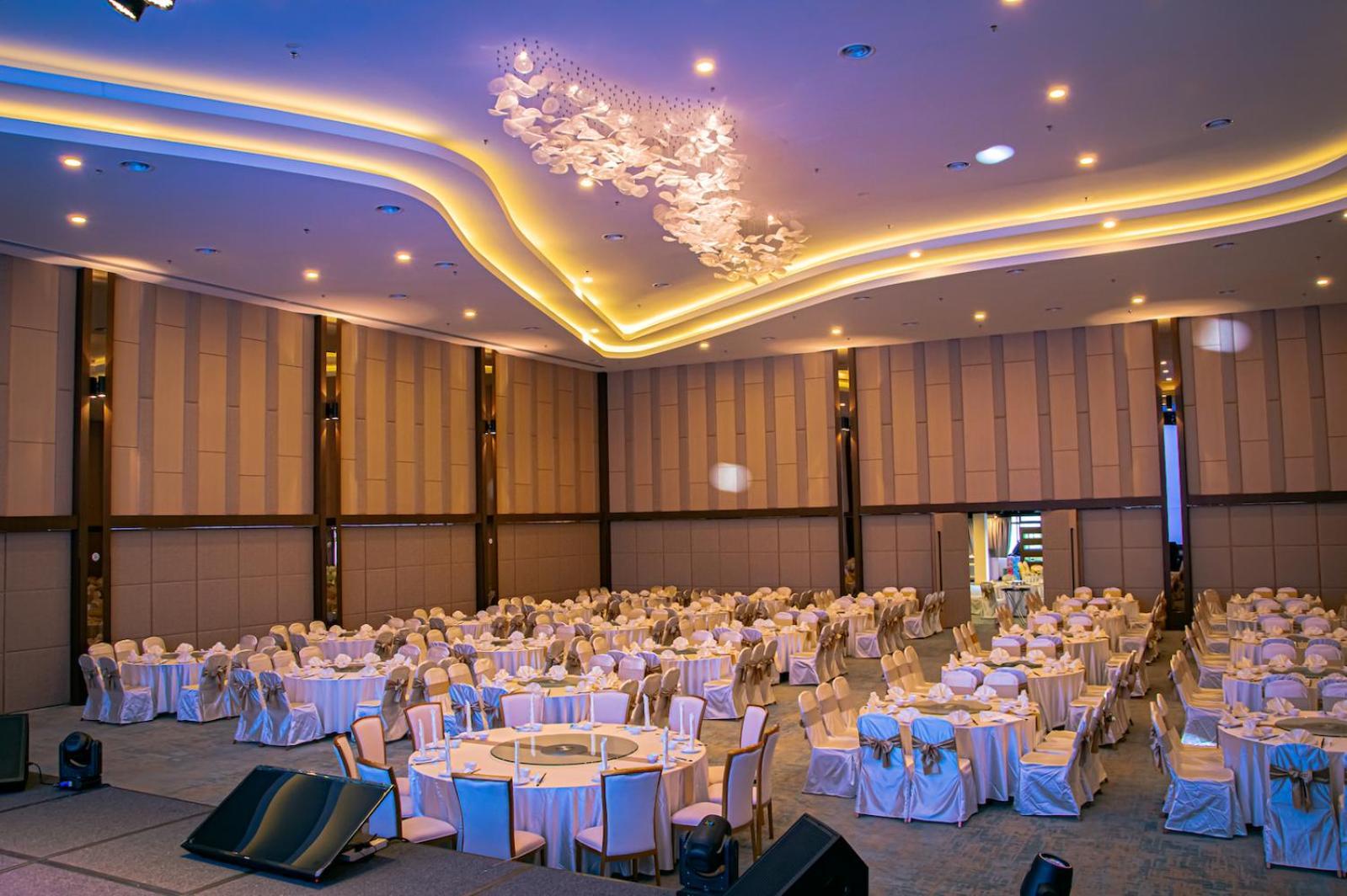 Theatre Hotel Kuching Esterno foto